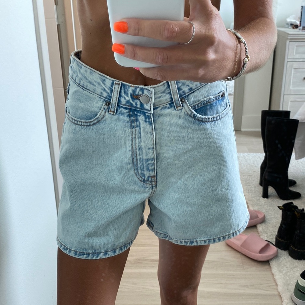 UNWORN TAGS OFF Dr Denim Jenn Shorts Superlight blue